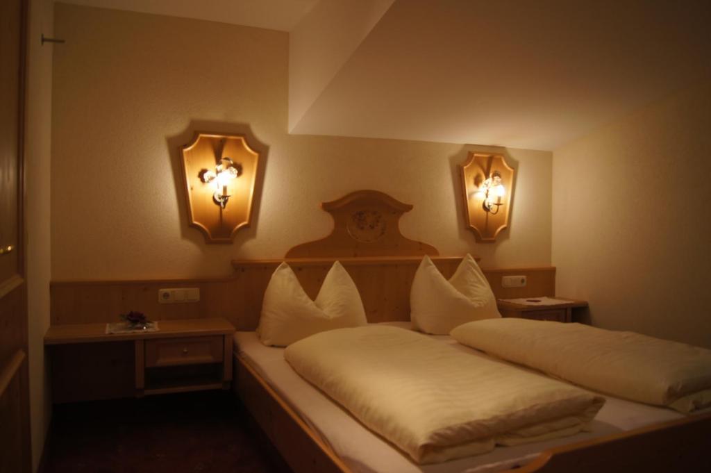 Gaestehaus Alpina Maurach  Chambre photo