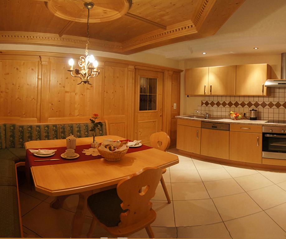 Gaestehaus Alpina Maurach  Extérieur photo
