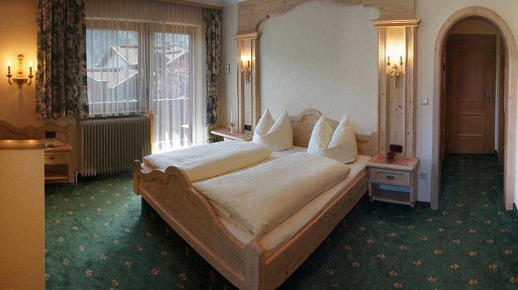 Gaestehaus Alpina Maurach  Extérieur photo