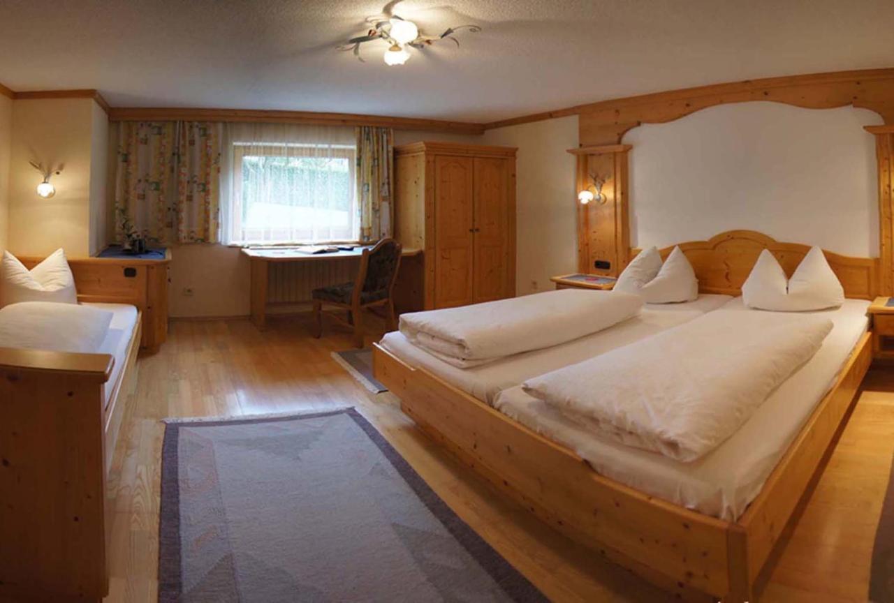 Gaestehaus Alpina Maurach  Chambre photo